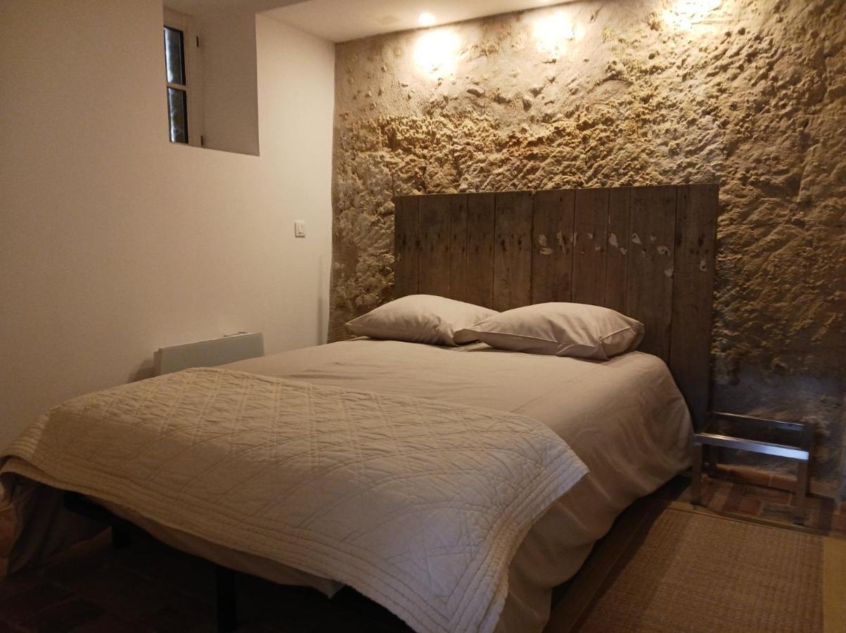 Gite Atypique Au Coeur Du Village - Beauval 5 Min Châteauvieux Exterior foto